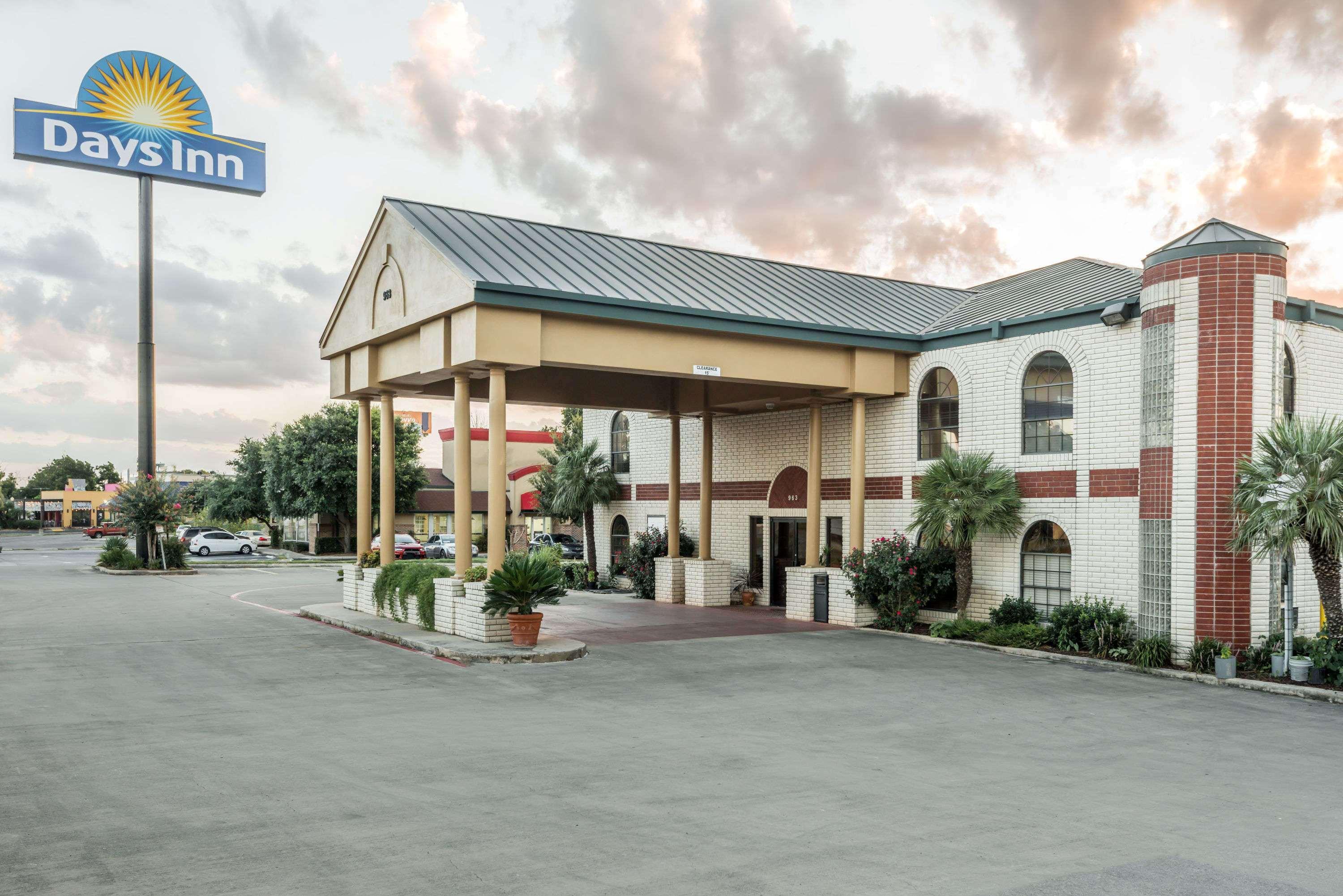 Days Inn By Wyndham New Braunfels Exterior foto